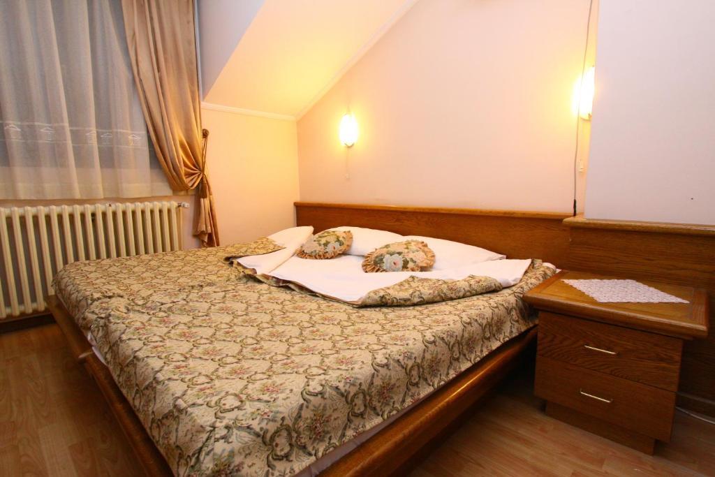Garni Hotel Pbg Subotica Zimmer foto